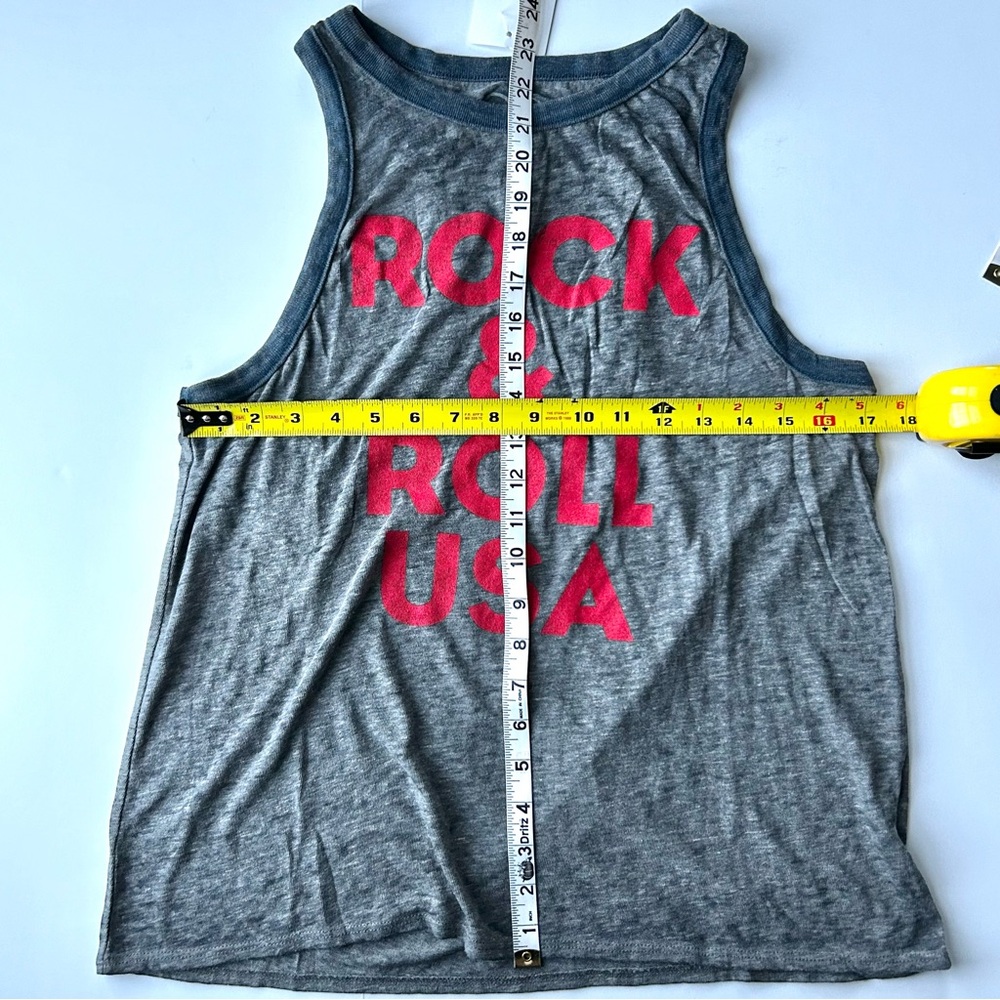 🌸NWT Chaser “Rock & Roll USA” Sleeveless Racerback Top. Gray/Red. Size: Medium - Picture 2 of 7